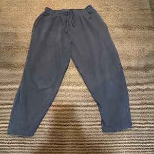 Men’s Black Apex Sweatpants. Made in China. Listed Size XL, fits Like a US Large